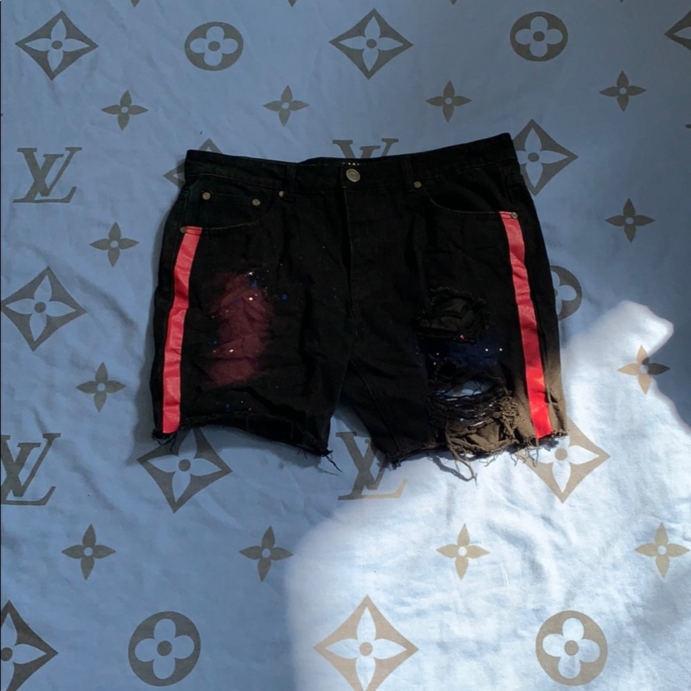 Boohoo spray paint shorts